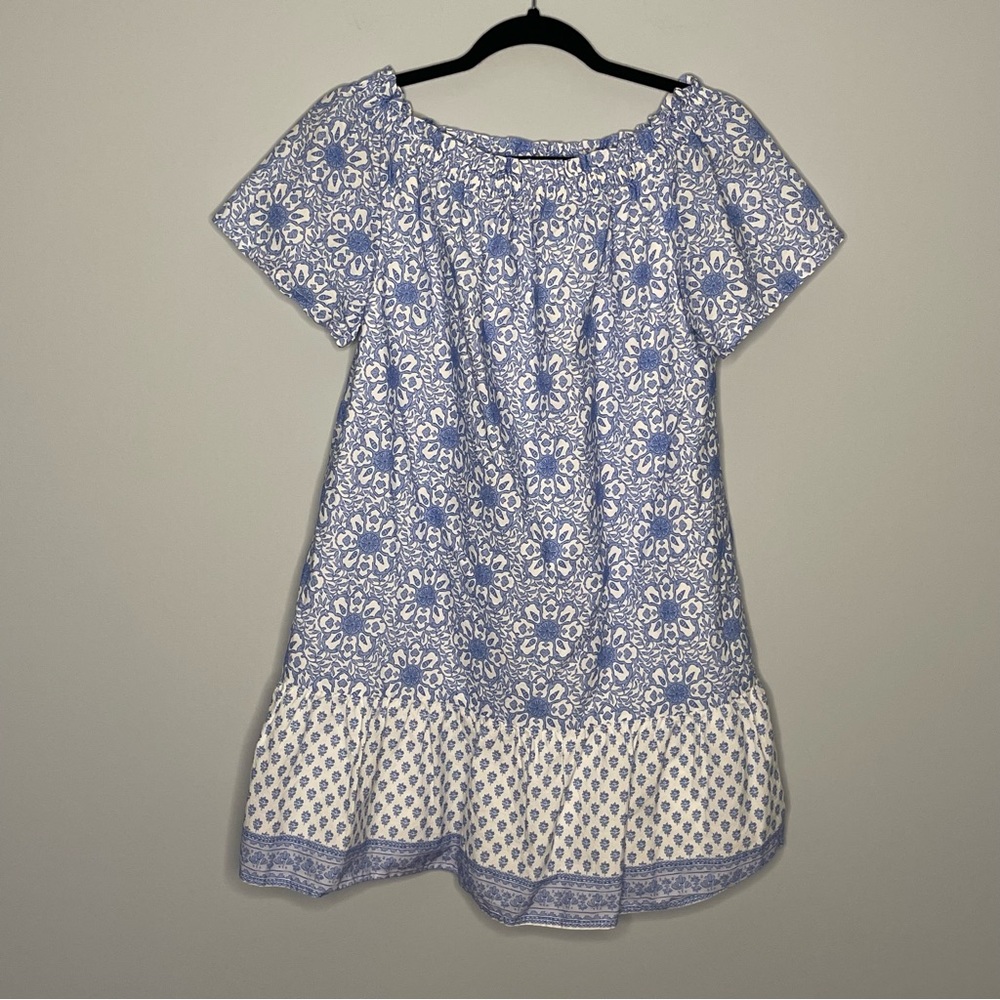 Vineyard Vines women’s off the shoulder dress blue and white